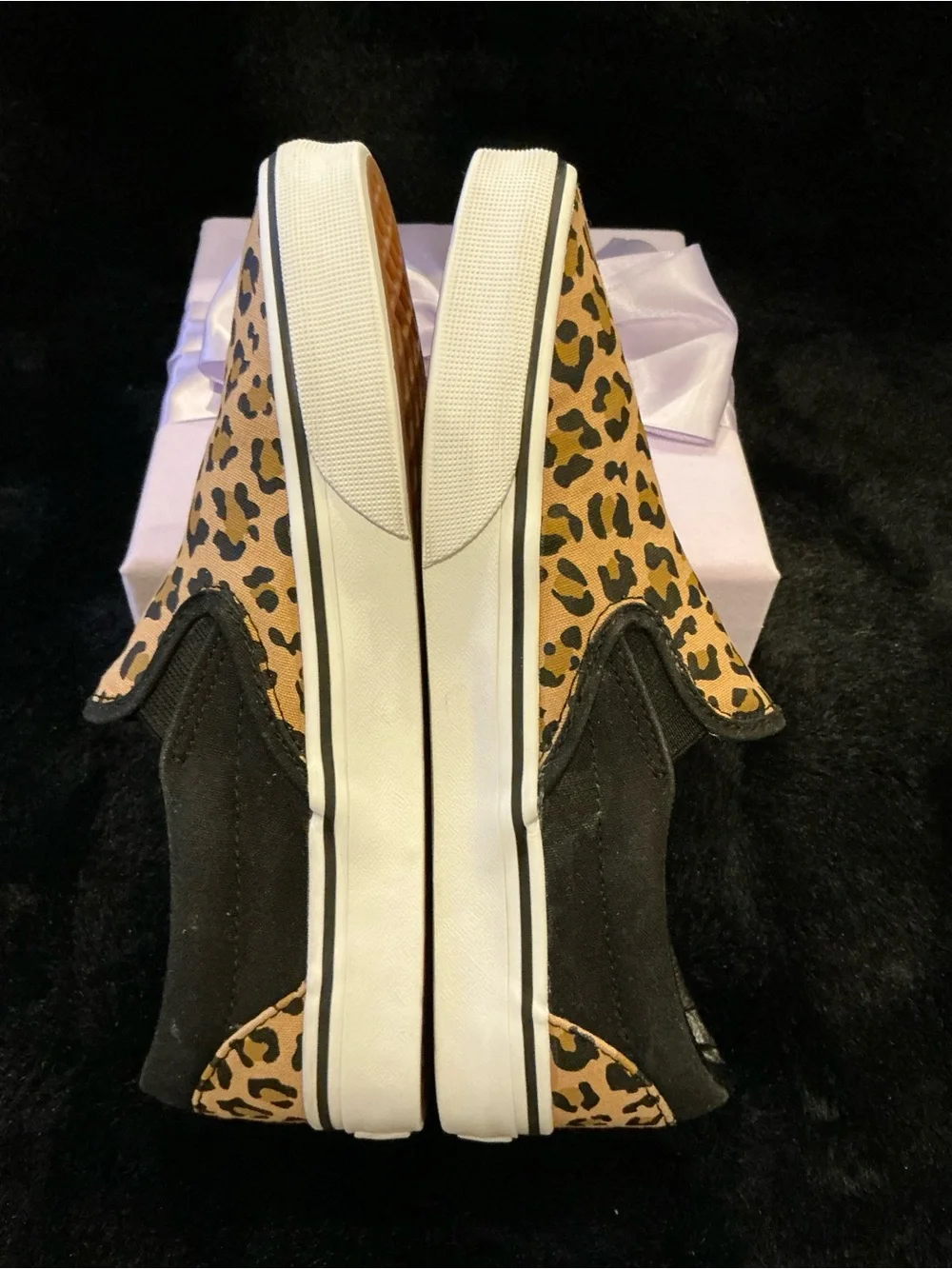 Vans Asher Deluxe Slip-On Sneakers in Leopard Print Tan and Black Size 7.5
